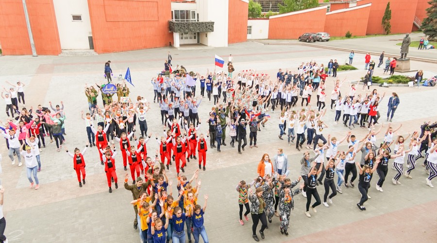 Открытый городской фестиваль «Стартин-люкс 32»